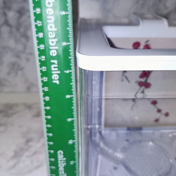 Betta fish tank. Marina Betta EZ Care Aquarium Kit White 0.7 Gal. 7"Lx6.5"Wx7"H - Picture 14 of 16